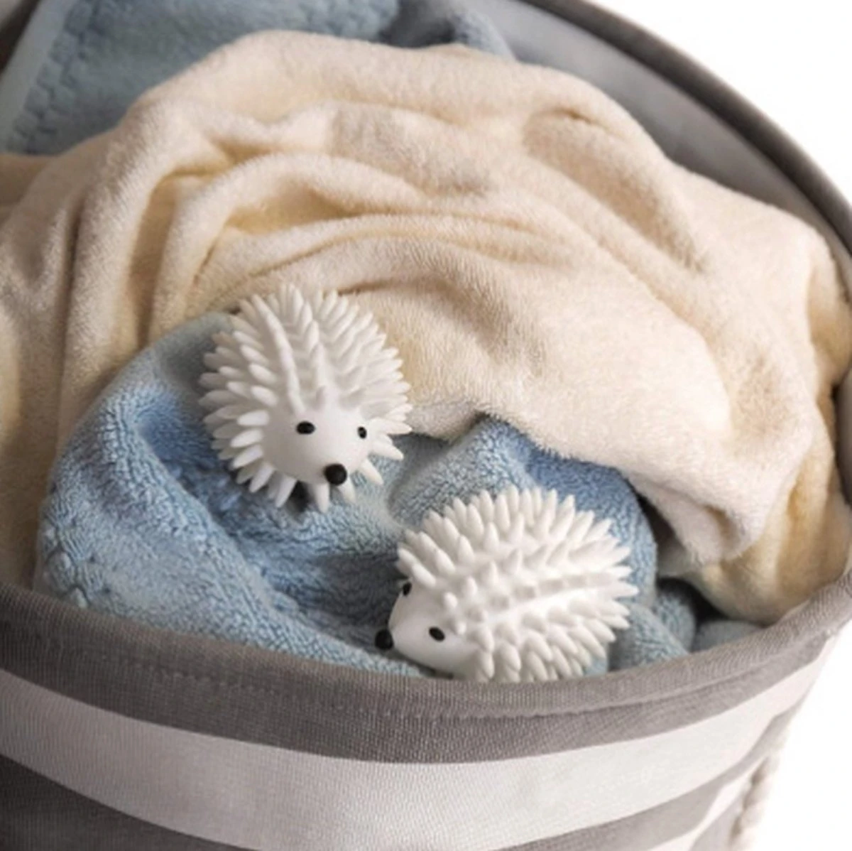 Merkloos 2-Pack Wasdrogerballen - Drogerballen - Wasdroger Droogballen – Wasbol – Was Bal - Wasballen – Wasdroger - Haarvanger Wasmachine - Wit 4 Merkloos 2-Pack Wasdrogerballen - Drogerballen - Wasdroger Droogballen – Wasbol – Was Bal - Wasballen – Wasdroger - Haarvanger Wasmachine - Wit - Afbeelding 4