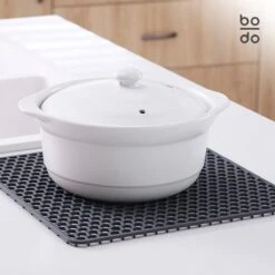 BODO Gootsteenmat Siliconen Donker Grijs - 30.5 X 30.5 Cm - Keuken Accessoires - Gootsteen Beschermer - Onderzetters Siliconen - Anti Kras - Gootsteen Accessoires -Dagelijkse Benodigdheden Winkel 1200x1200 1695