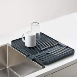 Afdruiprek Flip-Up - Joseph Joseph -Dagelijkse Benodigdheden Winkel 1200x1200 1726