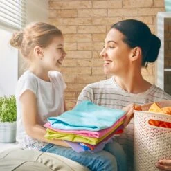 Omo Klein & Krachtig Kleur Vloeibaar Wasmiddel - 8 X 20 Wasbeurten - Voordeelverpakking -Dagelijkse Benodigdheden Winkel 1200x1200 484