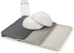 Joseph Joseph - Tier - Afdruipmat - Uitschuifbaar - Grijs -Dagelijkse Benodigdheden Winkel 1200x862 3