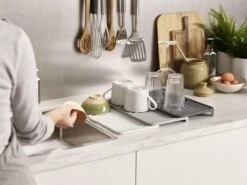 Joseph Joseph - Tier - Afdruipmat - Uitschuifbaar - Grijs -Dagelijkse Benodigdheden Winkel 1200x900 31