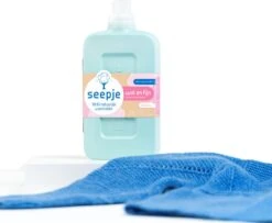 Seepje Wasmiddel - Vrolijke Lotus - Wasmiddel Wol En Fijn – Natuurlijke Ingredienten - 3 X 23 Wasbeurten - 3 X 1L -Dagelijkse Benodigdheden Winkel 1200x984 1