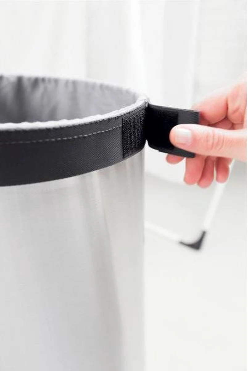 Brabantia Waszak Voor Wasmand - 30/35 L - Grijs 3 Brabantia Waszak Voor Wasmand - 30/35 L - Grijs - Afbeelding 3